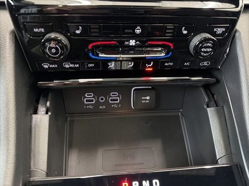 New 2026 Jeep Grand Cherokee L 4WD image 25