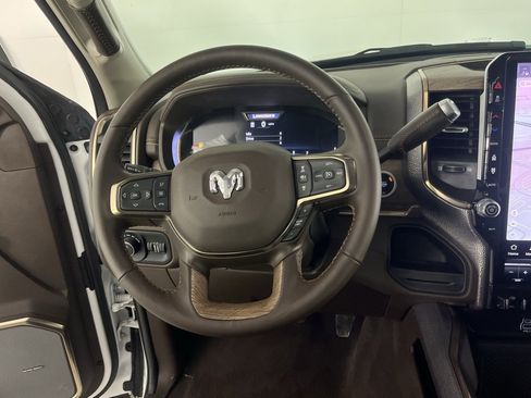 Used 2025 RAM 2500 Limited image 15