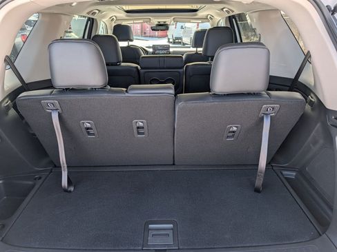 Used 2025 Honda Pilot Touring image 23