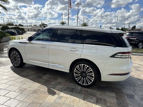 Certified 2024 Lincoln Aviator Black Label w/ Class IV Trailer Tow Package image 4
