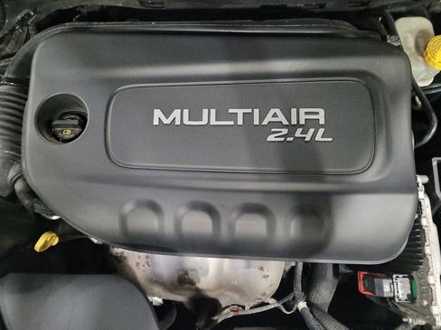 Used 2016 Jeep Cherokee Latitude w/ Cold Weather Group image 30