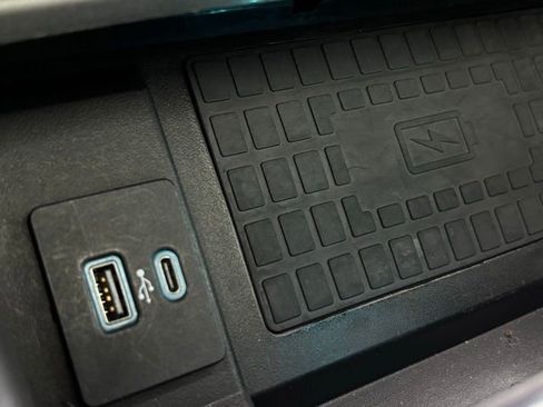 Used 2020 Ford Expedition XLT w/ Equipment Group 202A image 42