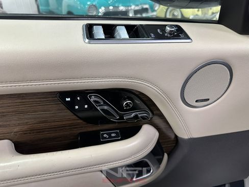 Used 2018 Land Rover Range Rover Supercharged image 34