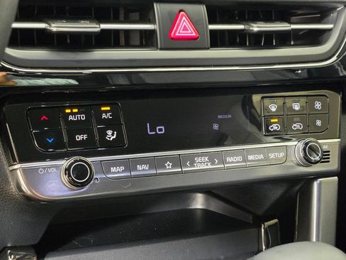 Used 2024 Kia Seltos S AWD/4WD image 32