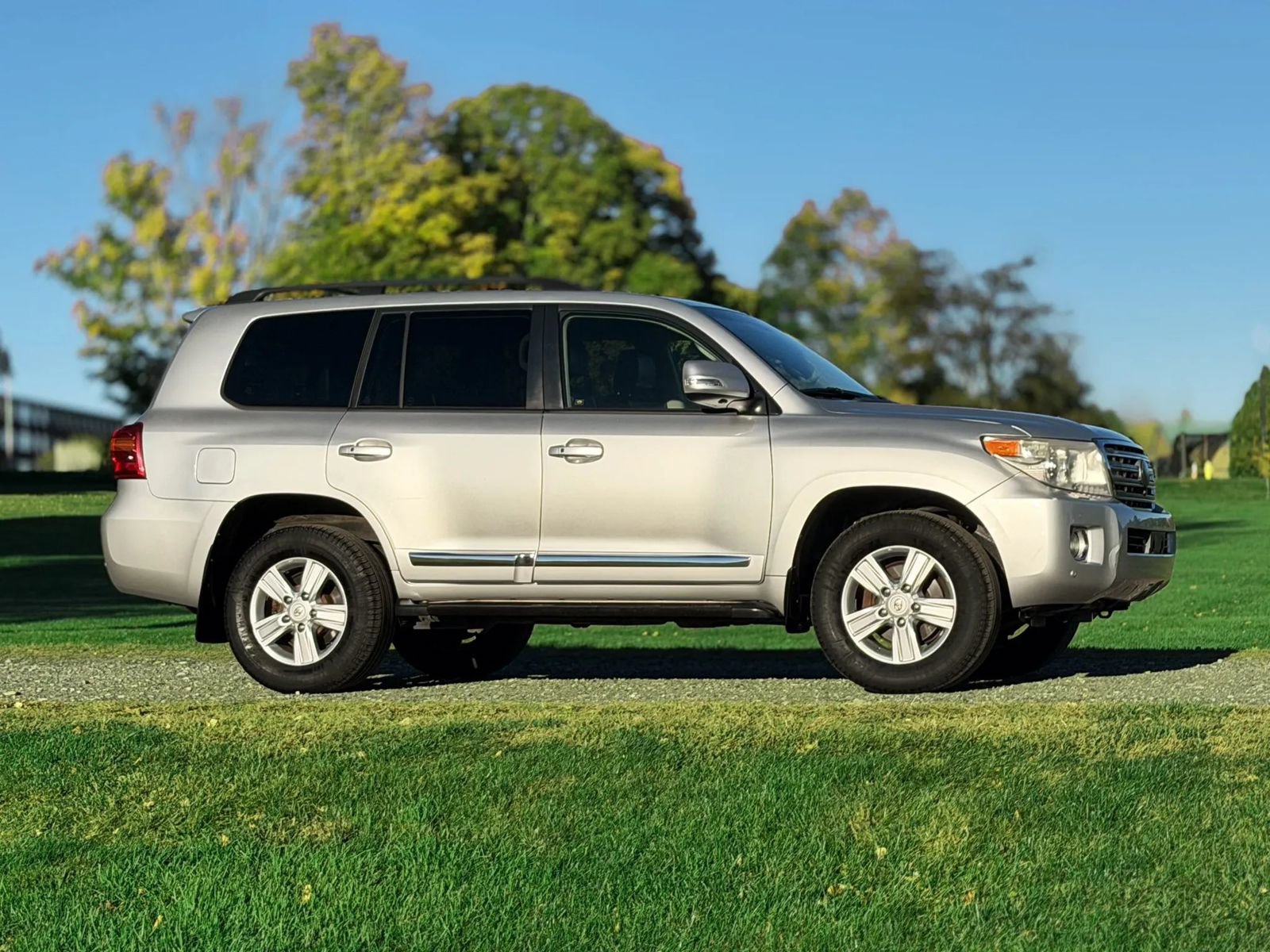 Used 2013 Toyota Land Cruiser AWD/4WD image 11