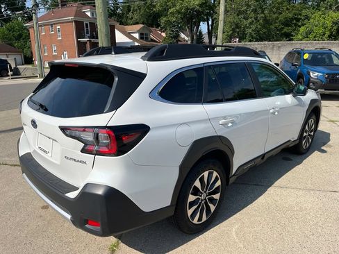Certified 2025 Subaru Outback Limited AWD/4WD image 6