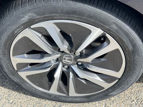 Used 2021 Honda Accord EX image 17