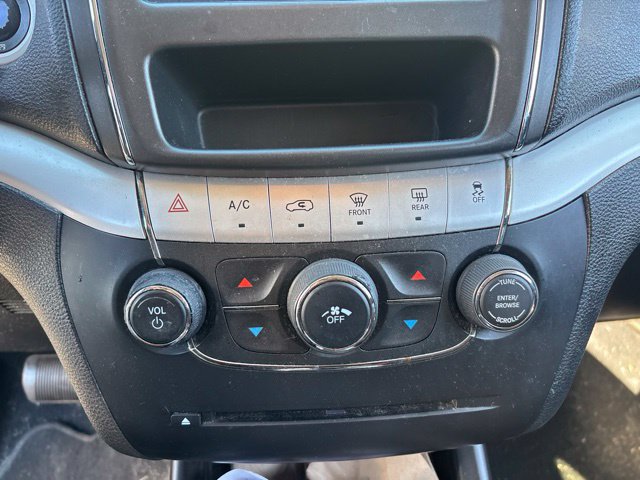 Used 2020 Dodge Journey SE w/ SE Popular Equipment Group FWD image 19