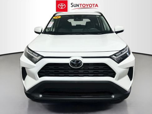 Used 2024 Toyota RAV4 XLE w/ Convenience Package FWD image 10