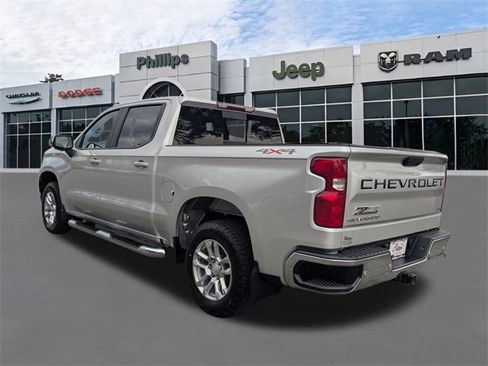 Used 2022 Chevrolet Silverado 1500 LT w/ Safety Package image 5