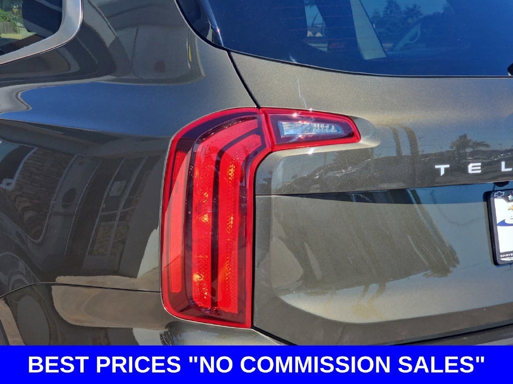 Used 2025 Kia Telluride S FWD image 43