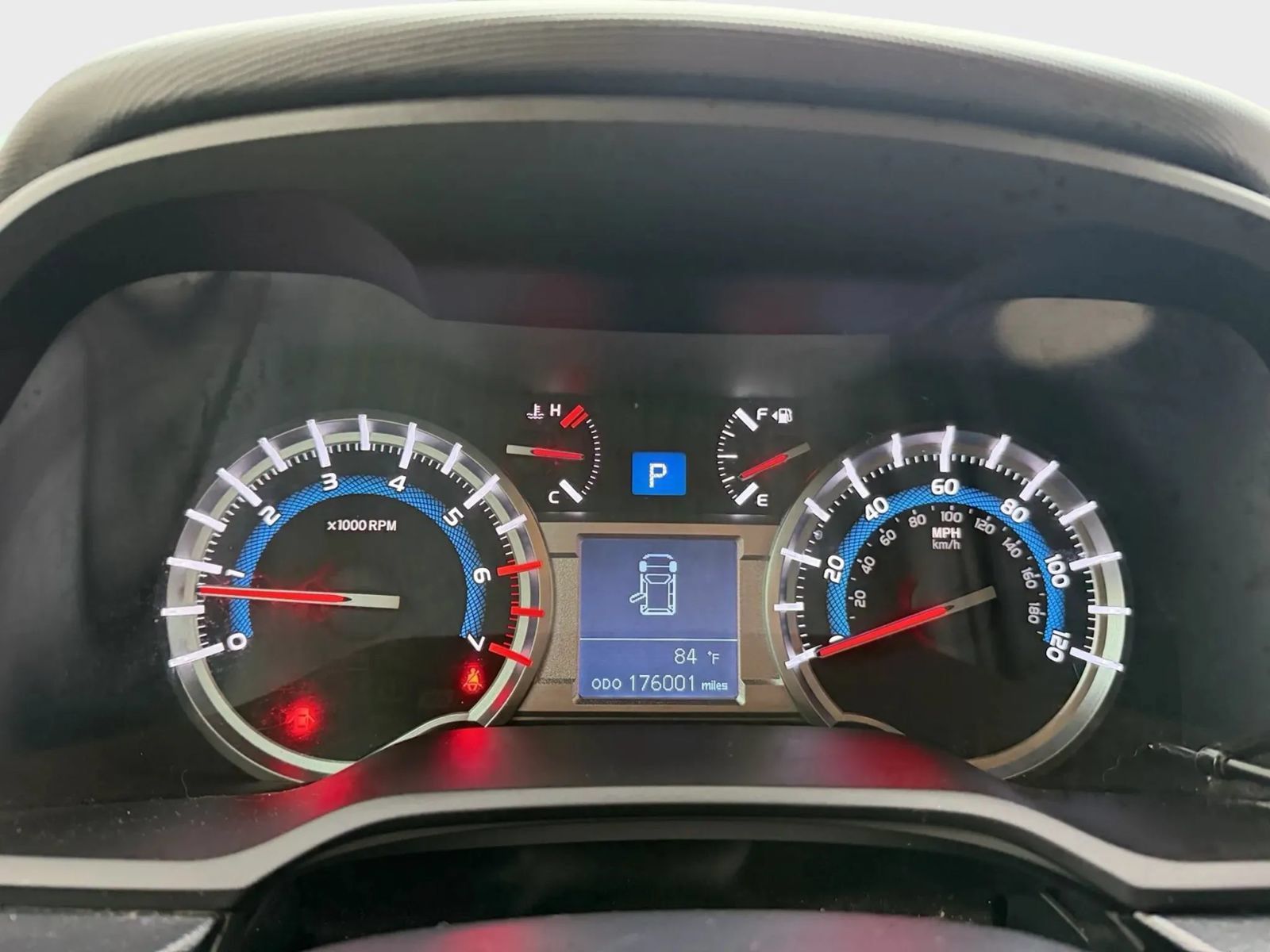 Used 2014 Toyota 4Runner SR5 AWD/4WD image 11