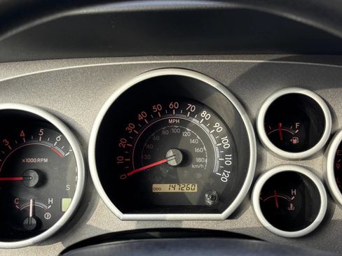 Used 2012 Toyota Tundra 4x4 CrewMax image 27