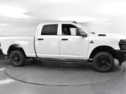 New 2025 RAM 2500 Tradesman w/ Bed Convenience Group AWD/4WD image 9