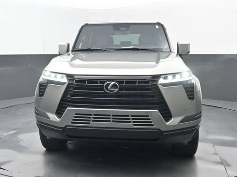 Used 2024 Lexus GX 550 w/ Cold Area Package AWD/4WD image 22