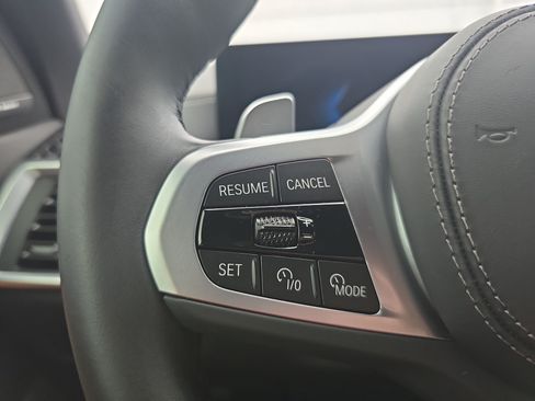 Used 2025 BMW X5 sDrive40i w/ M Sport Package RWD image 19