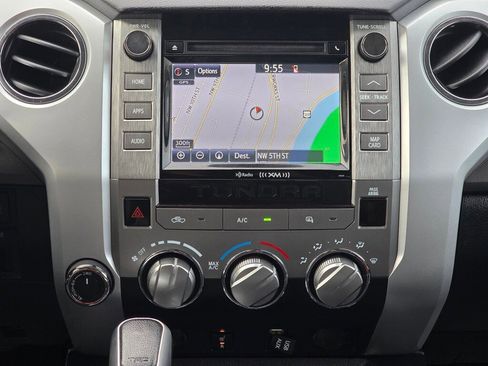 Used 2018 Toyota Tundra SR5 image 12
