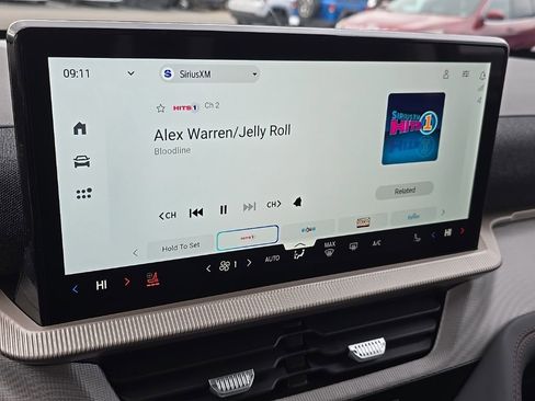 New 2026 Ford Explorer Active w/ Active Comfort Package image 26