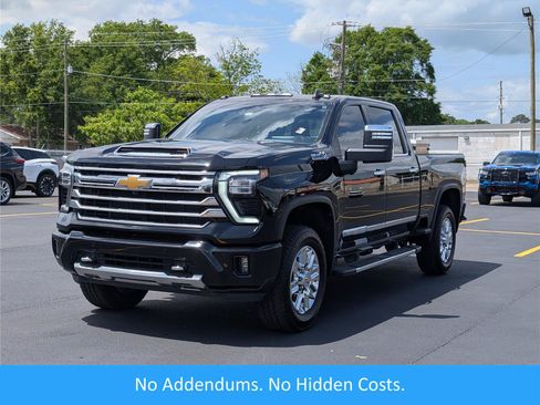 Used 2024 Chevrolet Silverado 2500 High Country w/ High Country Premium Package AWD/4WD image 1