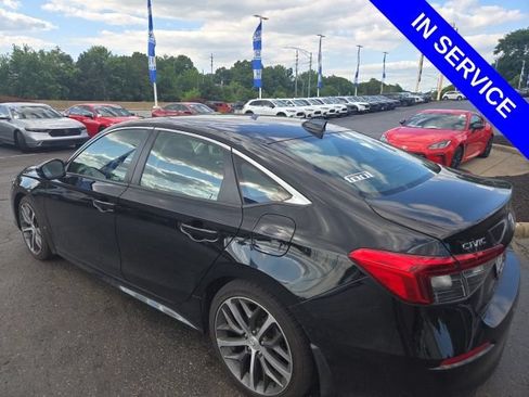 Used 2024 Honda Civic Touring image 5