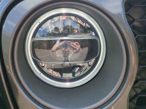 Used 2022 Jeep Wrangler Unlimited Rubicon 4xe image 10