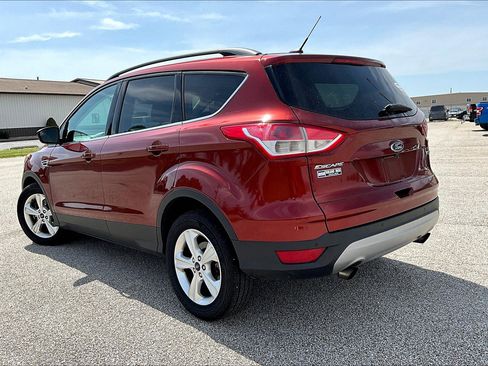 Used 2015 Ford Escape SE w/ Equipment Group 201A image 6