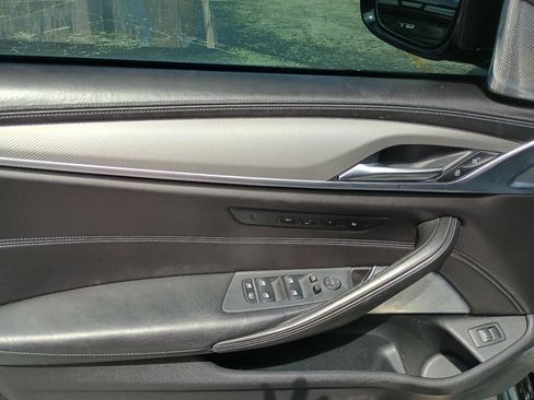 Used 2018 BMW M5 image 11