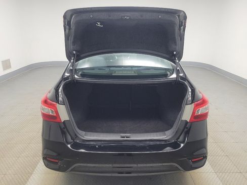 Used 2018 Nissan Sentra SV image 29