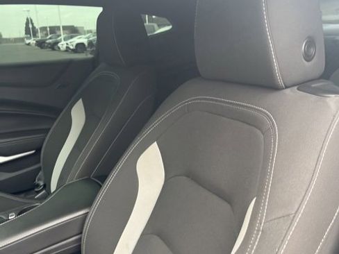Used 2018 Chevrolet Camaro LT image 10