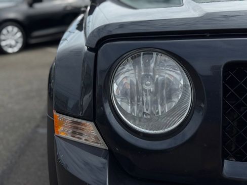 Used 2014 Jeep Patriot Sport w/ Power Value Group image 57