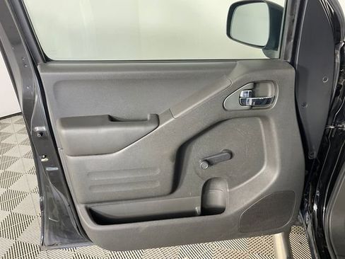 Used 2015 Nissan Frontier S RWD image 10