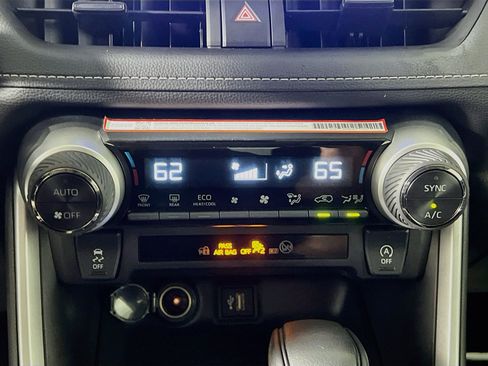 Used 2024 Toyota RAV4 XLE w/ Convenience Package FWD image 26