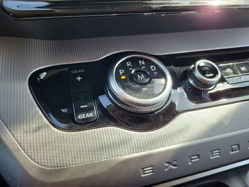 New 2026 Ford Expedition Active RWD image 21