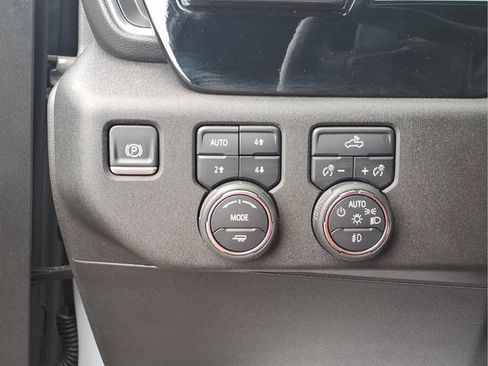 Used 2025 Chevrolet Silverado 1500 RST AWD/4WD image 14