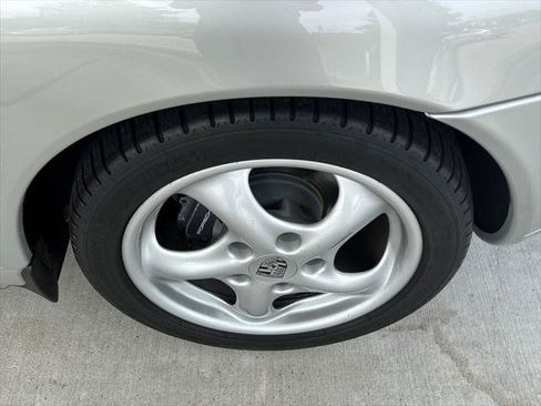 Used 1997 Porsche Boxster RWD image 10