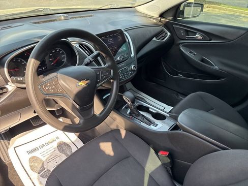 Used 2024 Chevrolet Malibu LT FWD image 10
