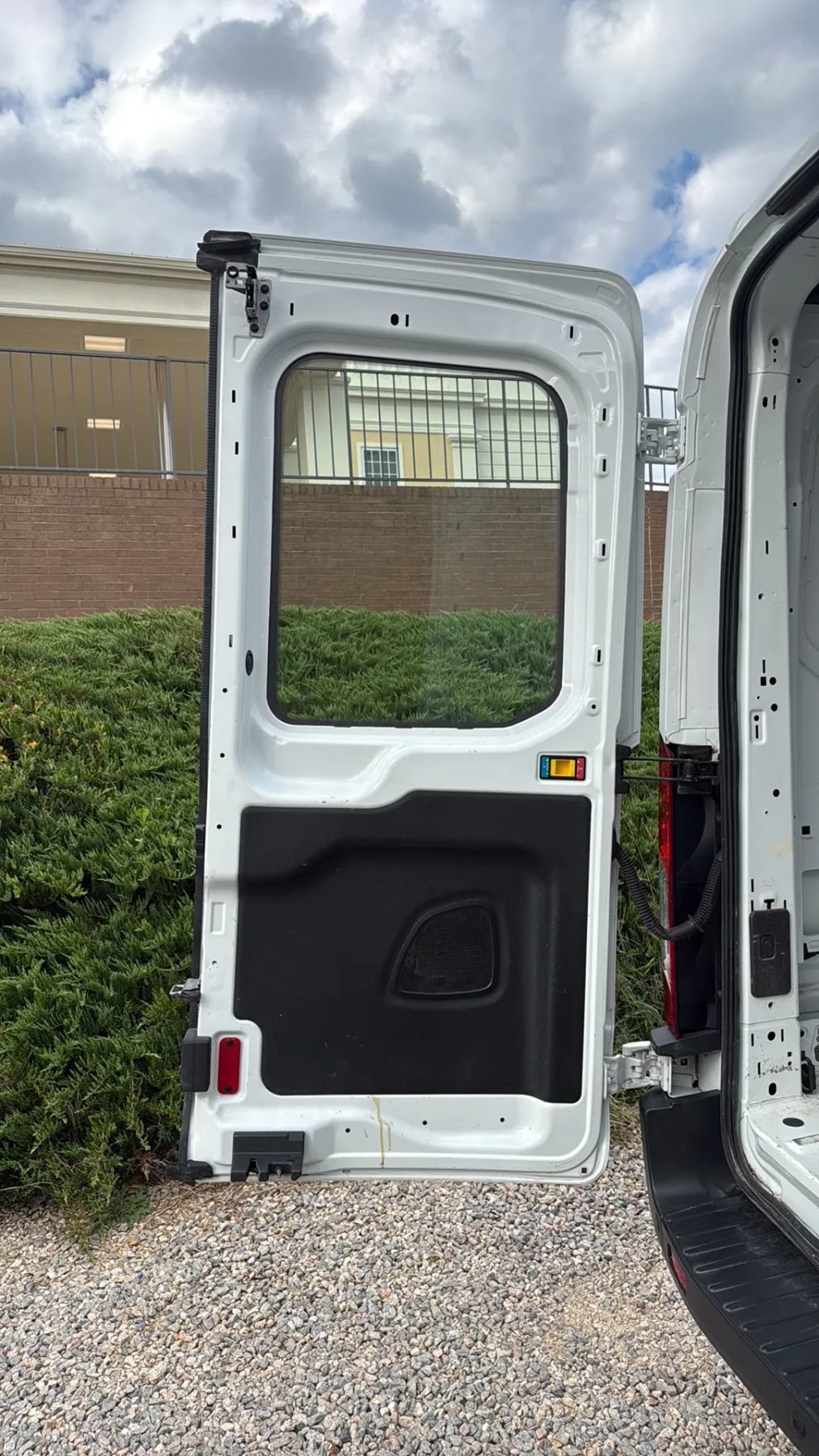 Used 2018 Ford Transit 350 148 Medium Roof RWD image 15