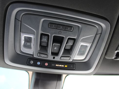 Used 2021 Chevrolet Silverado 3500 High Country AWD/4WD image 27
