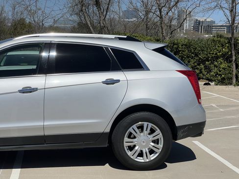 Used 2016 Cadillac SRX Luxury image 6