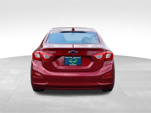 Certified 2018 Chevrolet Cruze LT w/ Sun And Sound Package FWD image 3