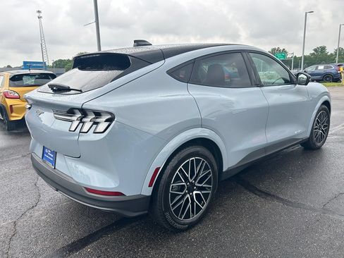 Certified 2025 Ford Mustang Mach-E Premium AWD/4WD image 8