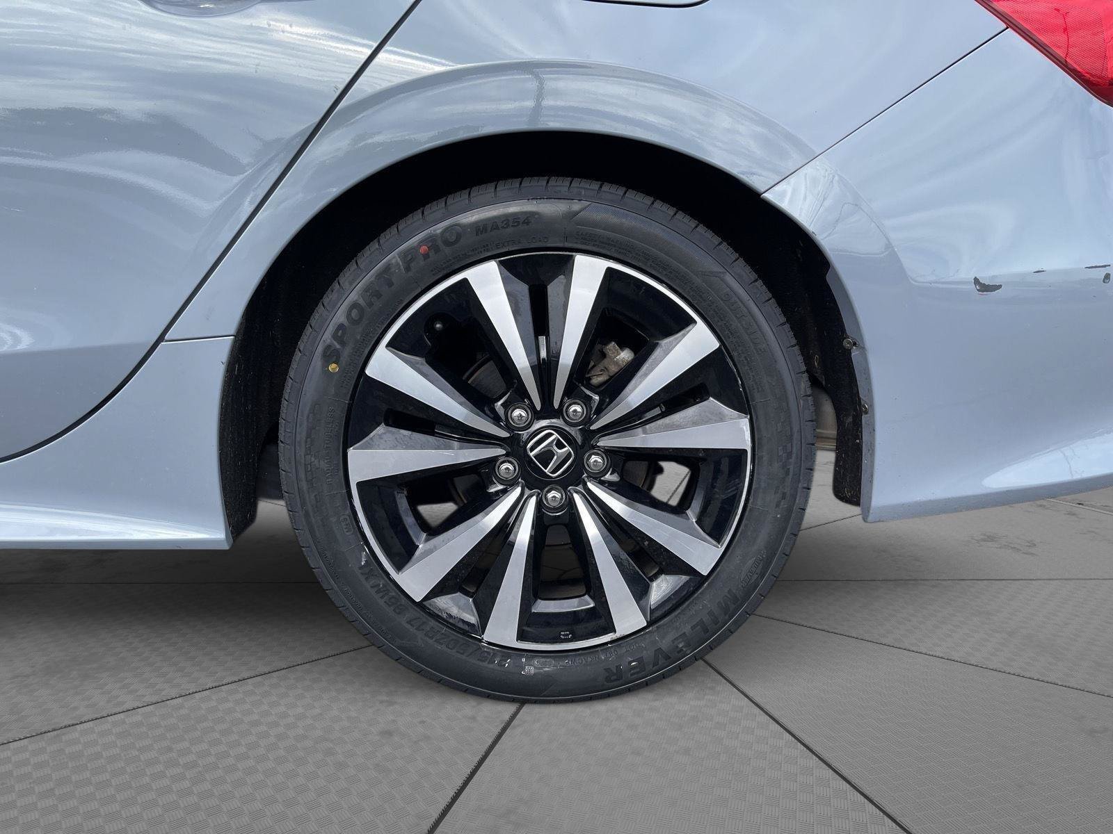 Used 2024 Honda Civic EX image 24