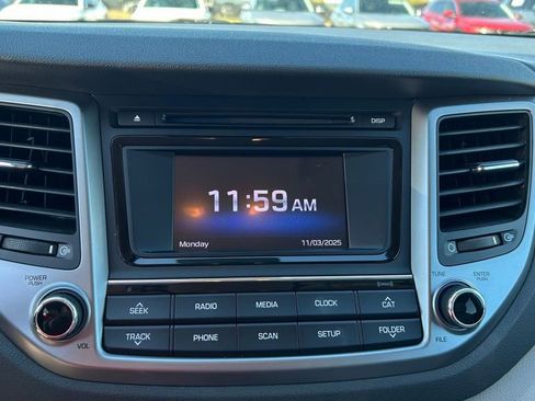 Used 2017 Hyundai Tucson SE image 20