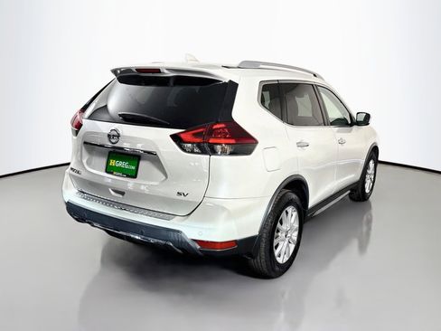 Used 2020 Nissan Rogue SV FWD image 10