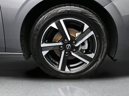 Used 2024 Nissan Sentra SV FWD image 21
