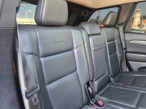 Used 2017 Jeep Grand Cherokee Summit AWD/4WD image 38