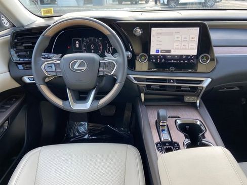 Certified 2023 Lexus RX 350 Premium w/ Accessory Package image 12