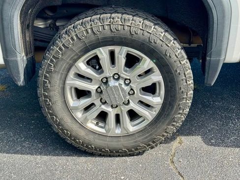 Used 2020 GMC Sierra 2500 Denali w/ Denali Ultimate Package AWD/4WD image 31