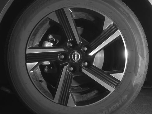 Used 2025 Nissan Sentra SV image 12