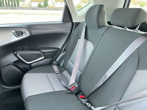 Used 2025 Kia Soul LX w/ LX Technology Package image 37
